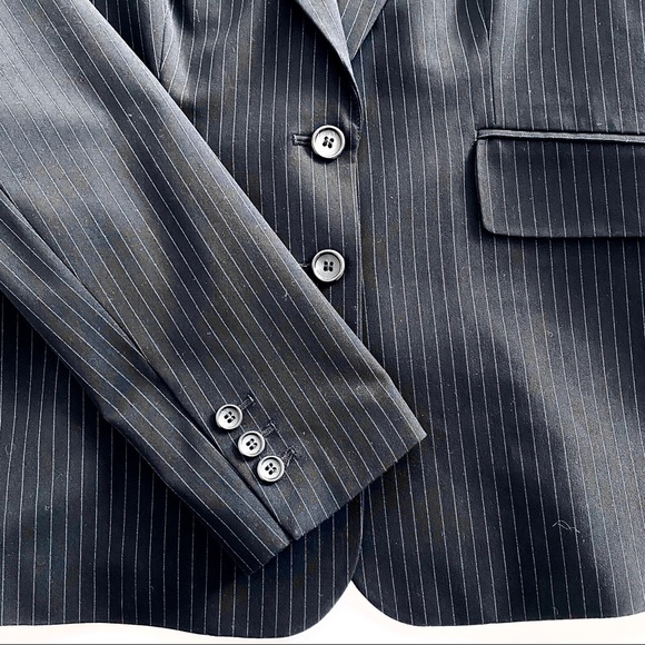 Women’s New Navy Pinstriped Blazer - Picture 6 of 9